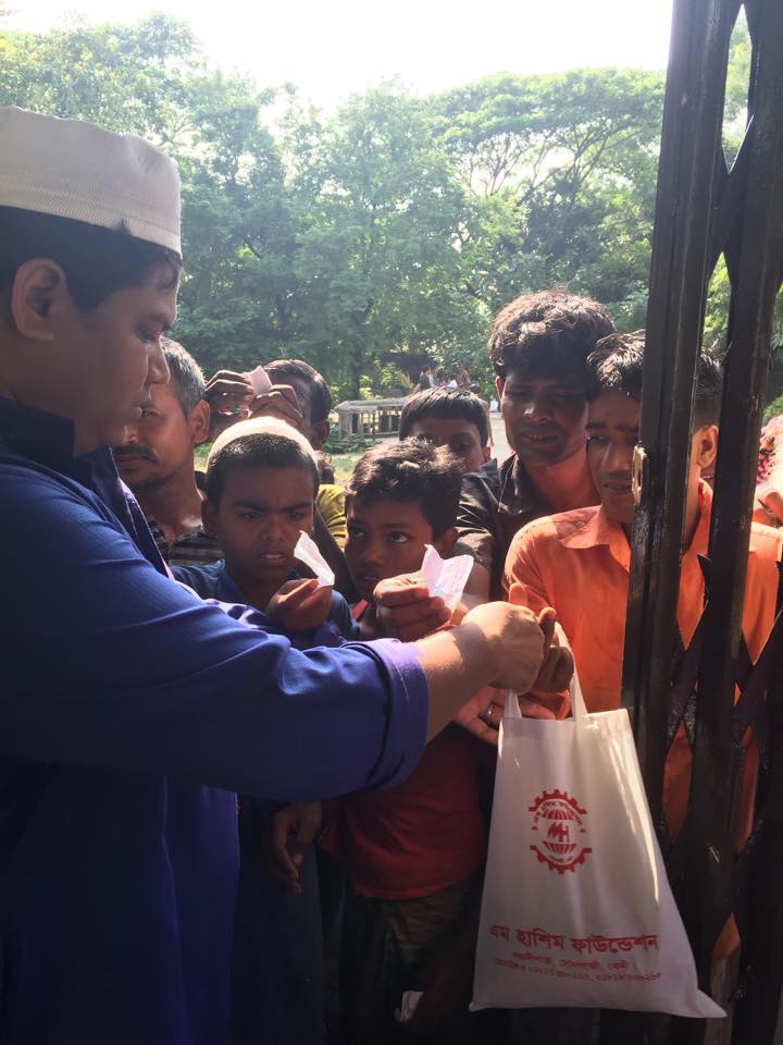 এম হাশিম ফাউন্ডেশন এর উদ্যোগে পবিত্র ঈদ-উল আযহা 2015